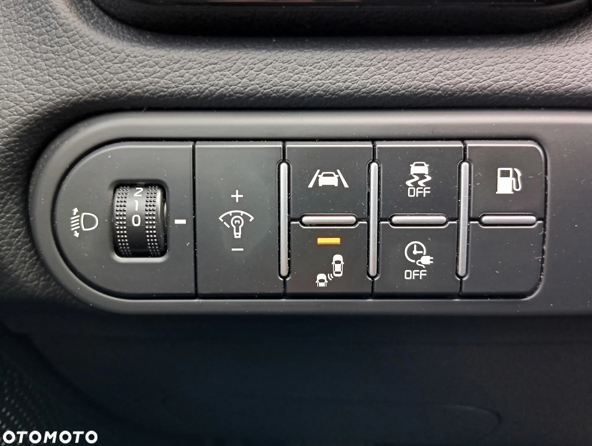 Kia XCeed 1.6 CRDi mHEV L Business Line DCT - 25