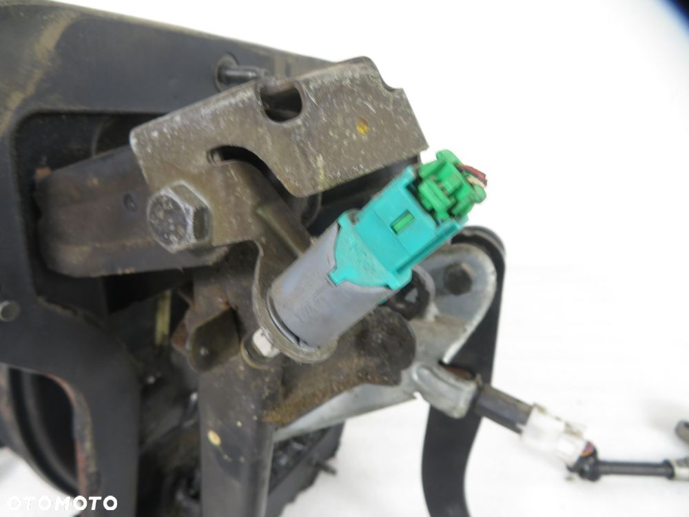 PRZEKŁADKA AUTOMAT NA MANUAL 6 BIEGÓW RENAULT TRAFIC II 2.0DCI  8200506830 - 11