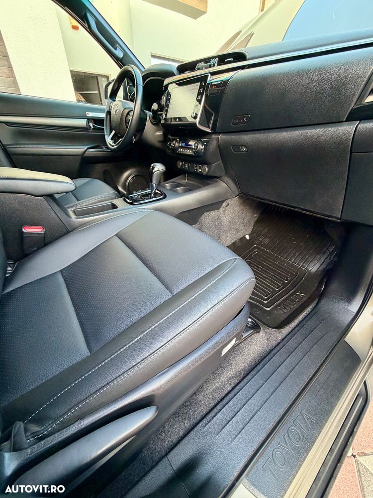 Toyota Hilux 4x4 Double Cab Autm. Comfort - 29
