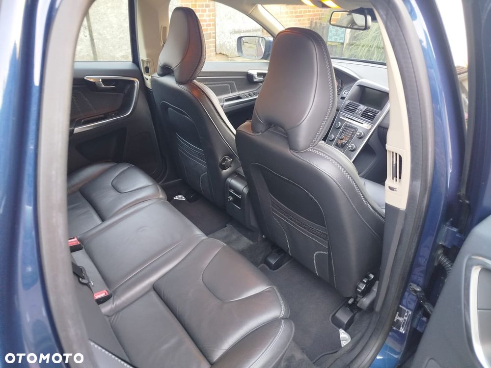 Volvo XC 60 - 16