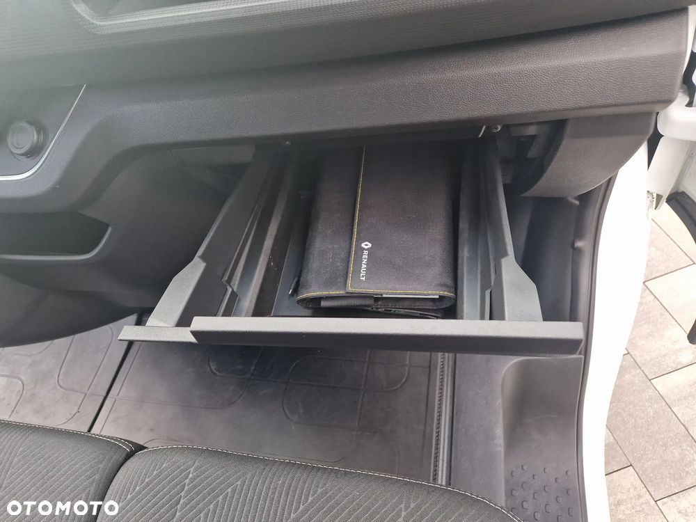Renault Trafic - 26