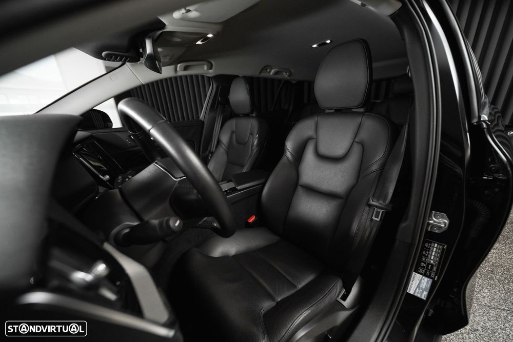 Volvo V60 2.0 B4 Momentum Geartronic - 37