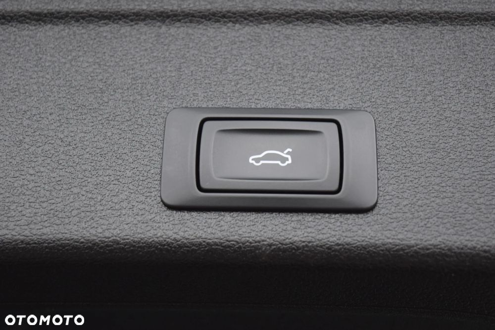 Audi A4 Avant 35 TDI S tronic S line - 34