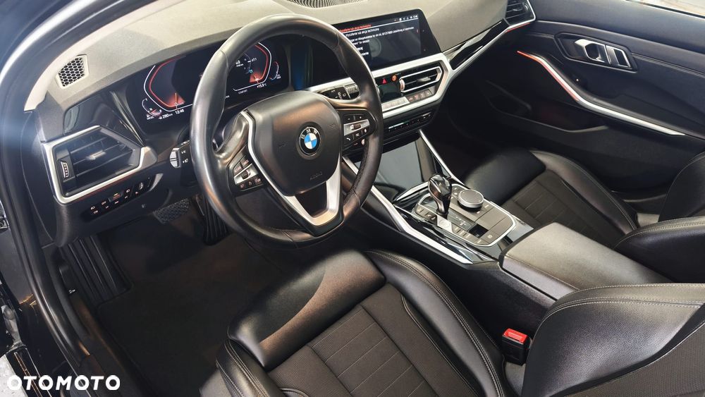 BMW Seria 3 320d Sport Line - 21