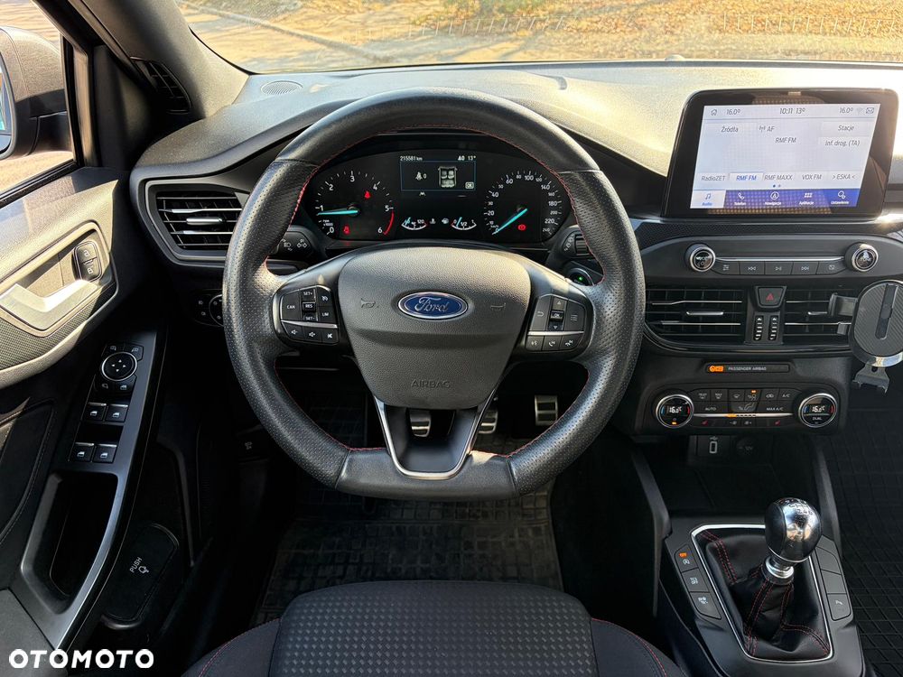 Ford Focus 2.0 TDCi SYNC Edition ASS - 31