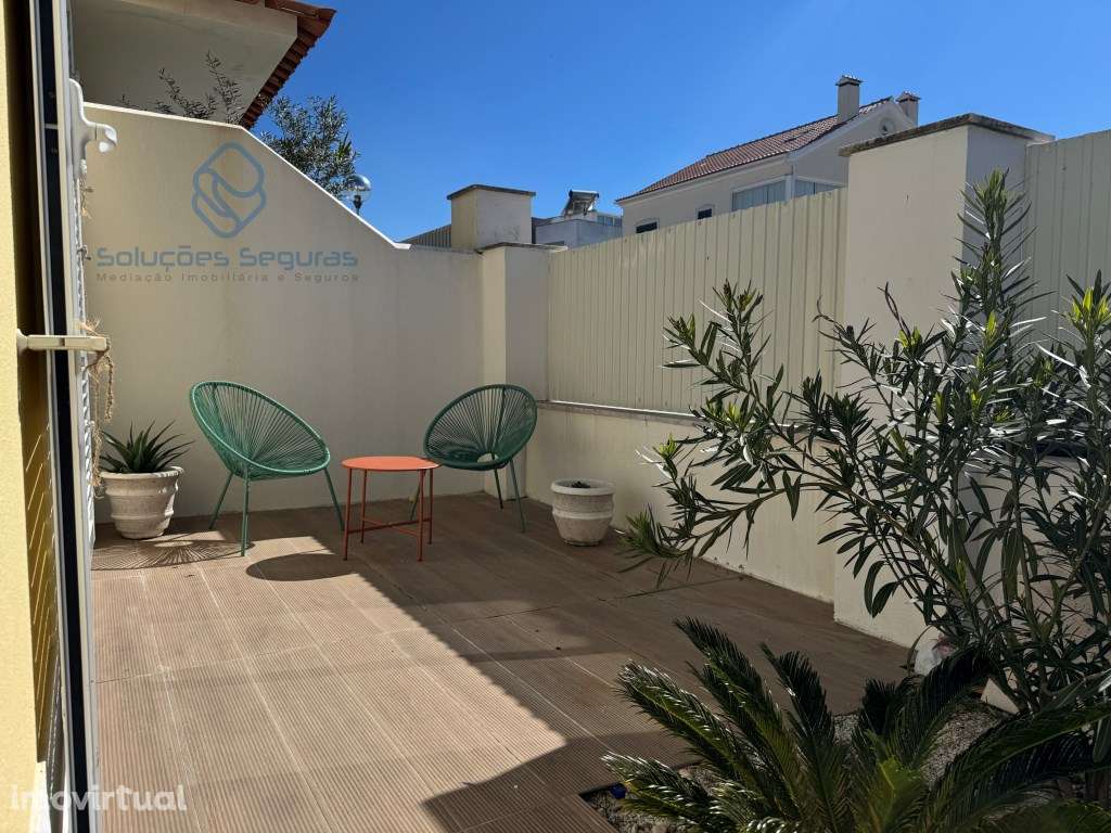 Moradia T3 com Piscina + Anexo T0 | Moita | Excelente Oportunidade! - Grande imagem: 2/29