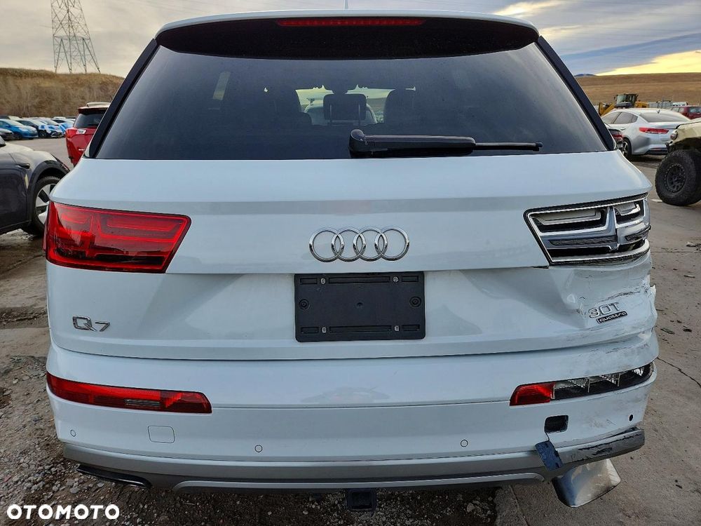 Audi Q7 3.0 TFSI Quattro Tiptronic - 5