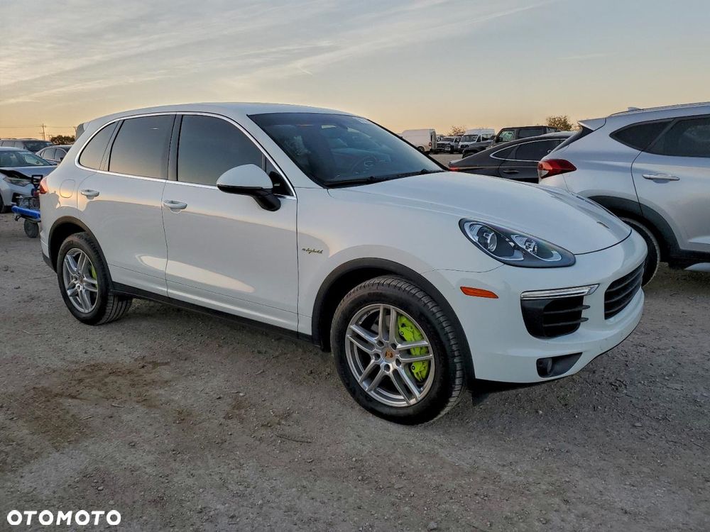 Porsche Cayenne - 3
