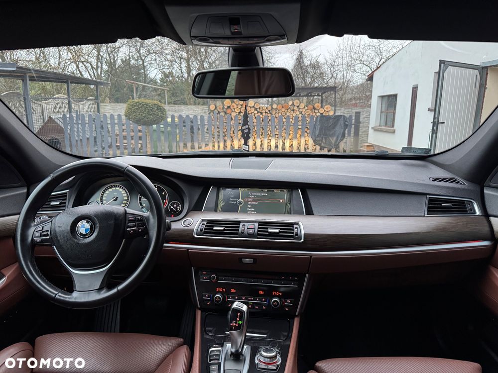 BMW 5GT - 12