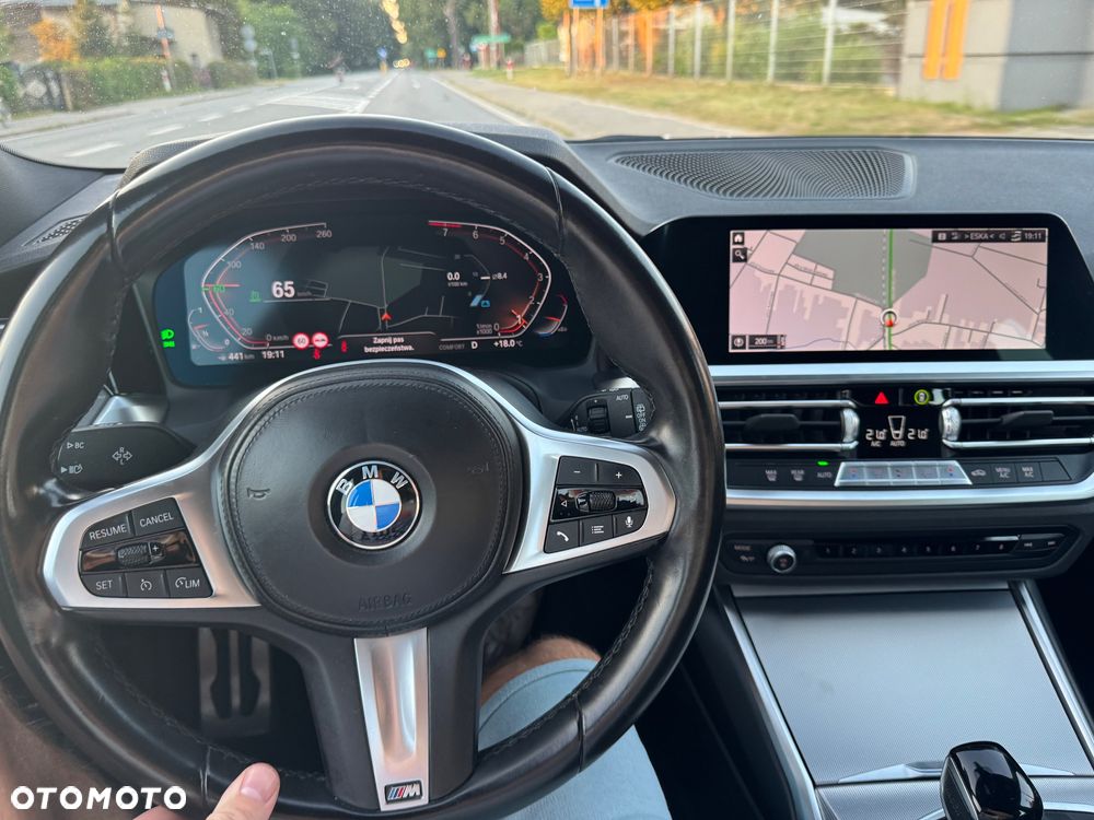 BMW Seria 3 318i M Sport sport - 32