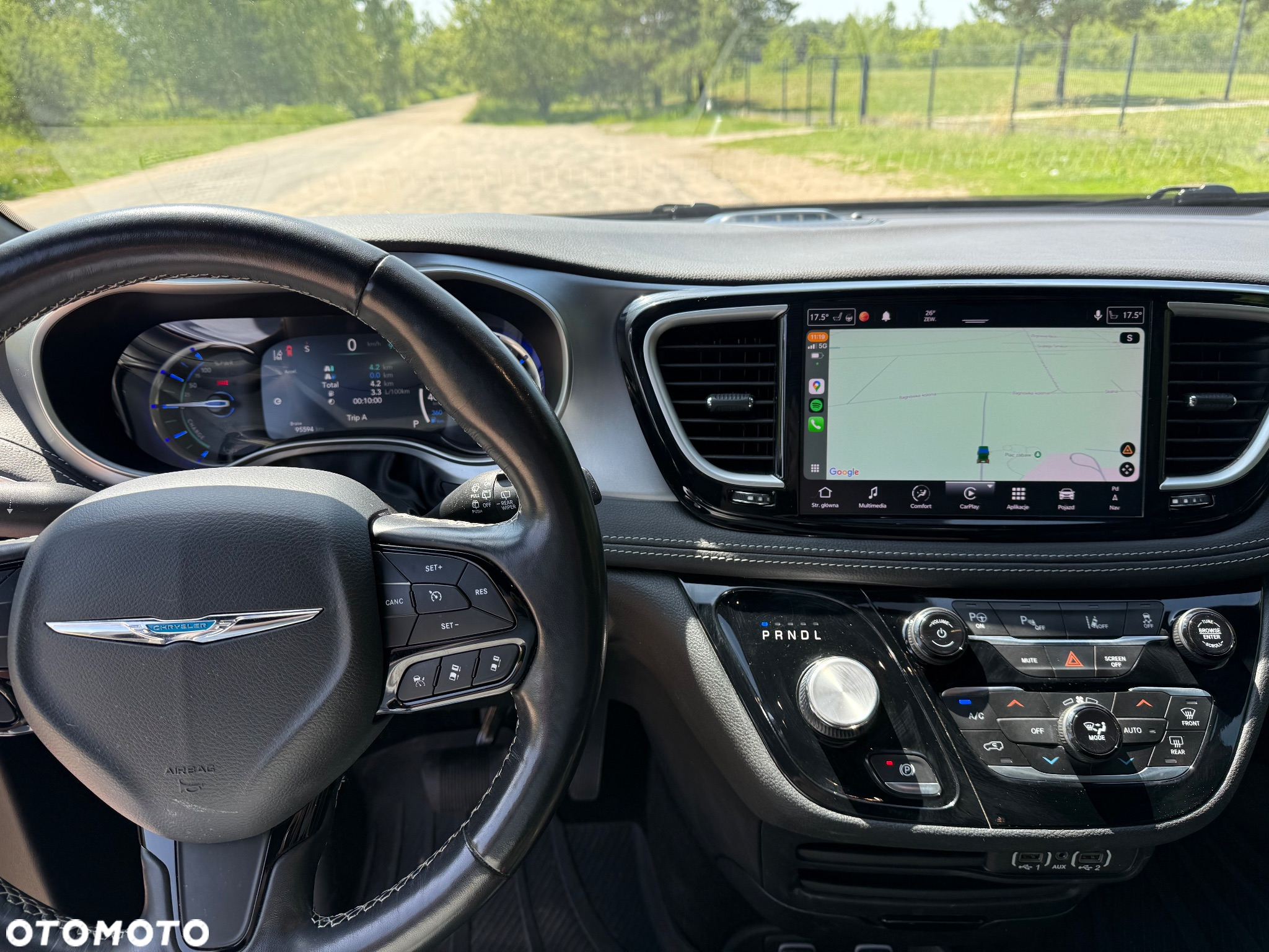 Chrysler Pacifica - 16