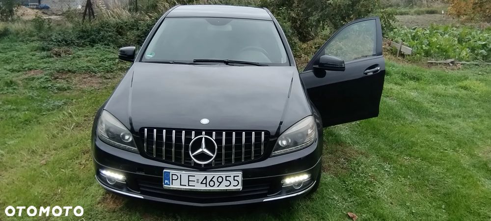 Mercedes-Benz Klasa C 180 CGI BlueEff Avantgarde - 6