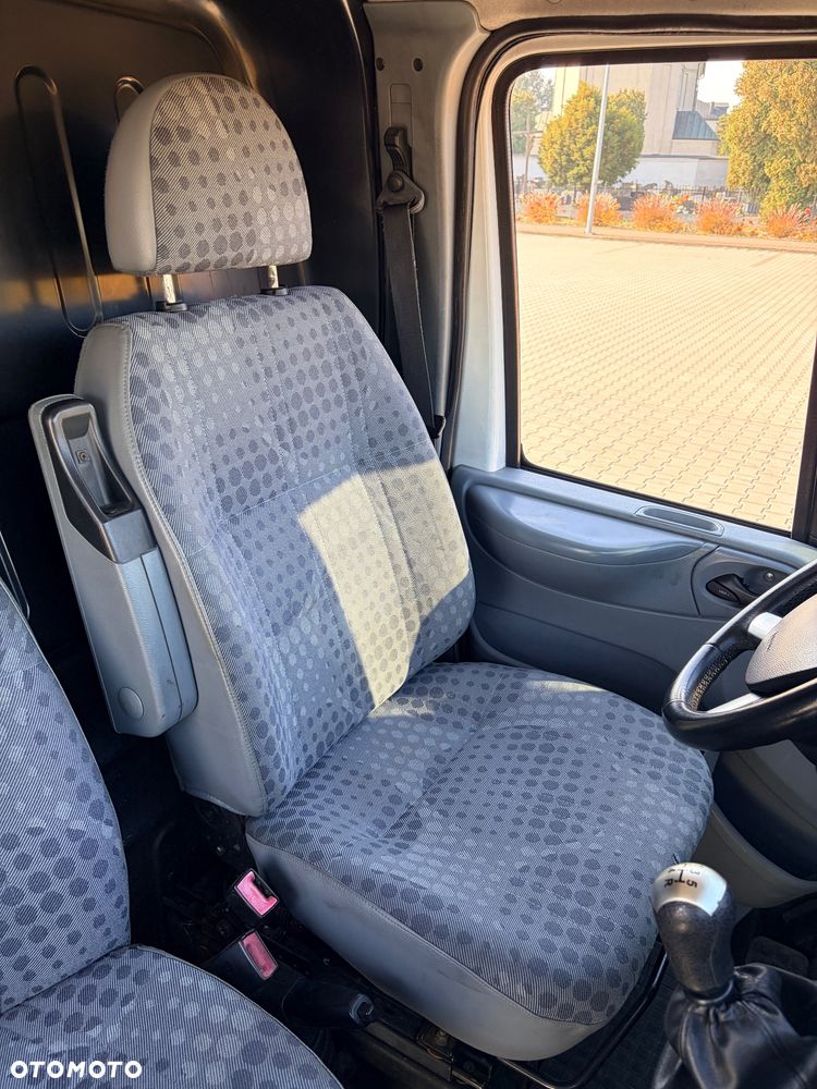 Ford Transit - 17