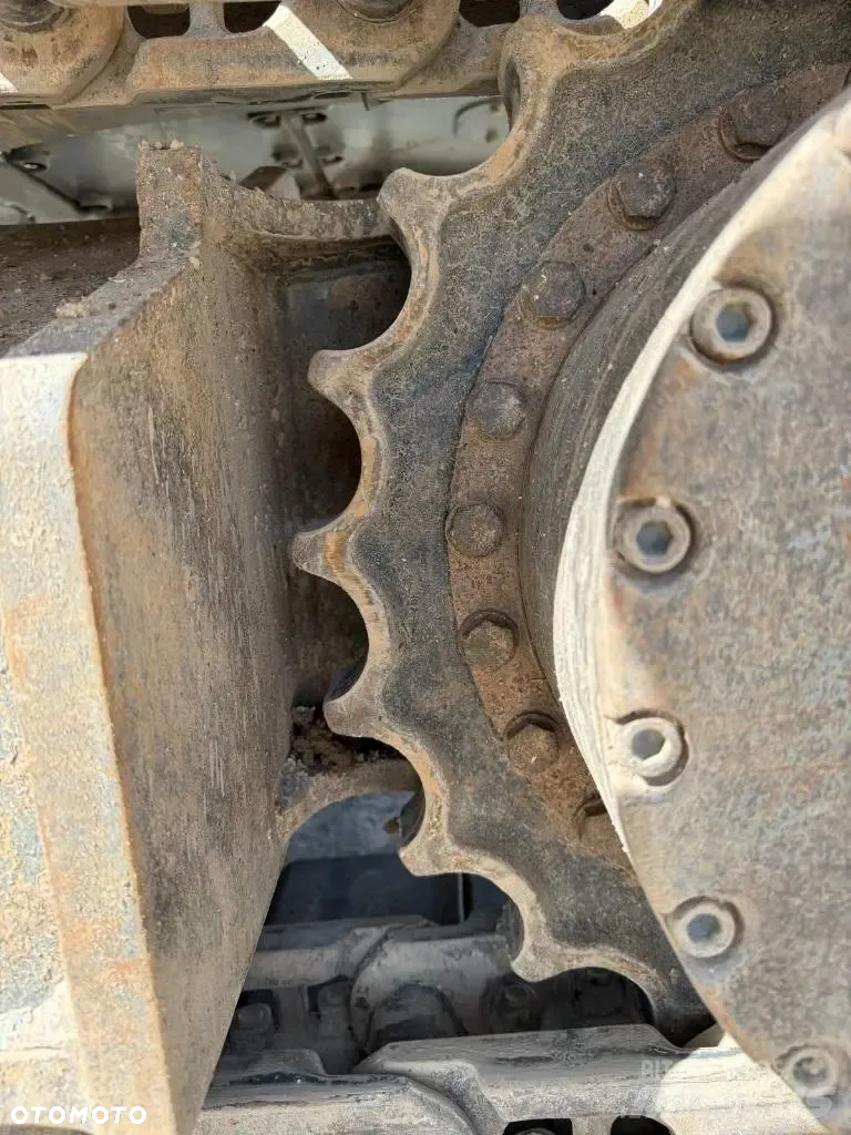 Volvo EC 220 El - 8