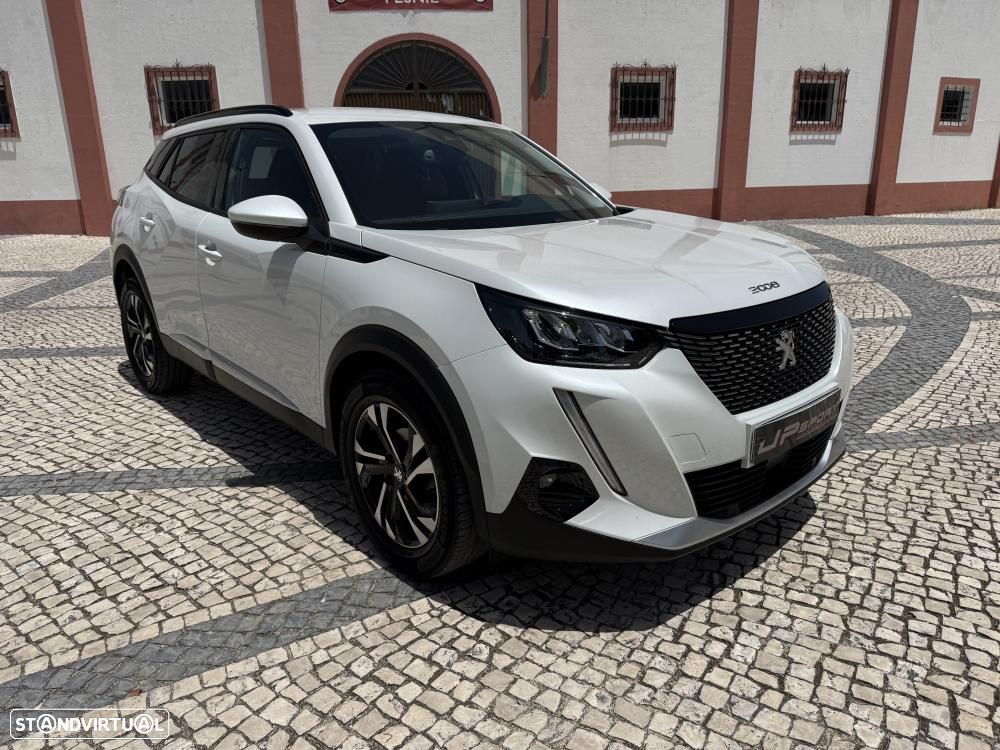 Peugeot 2008 1.2 PureTech Allure Pack - 4