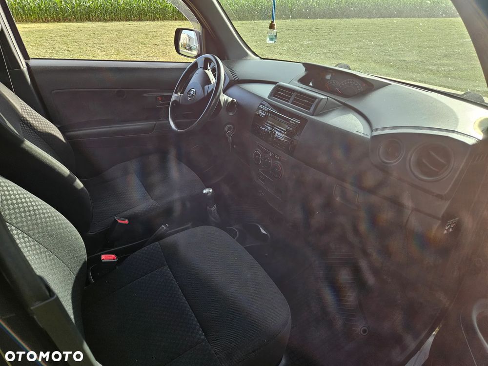 Daihatsu Materia - 10