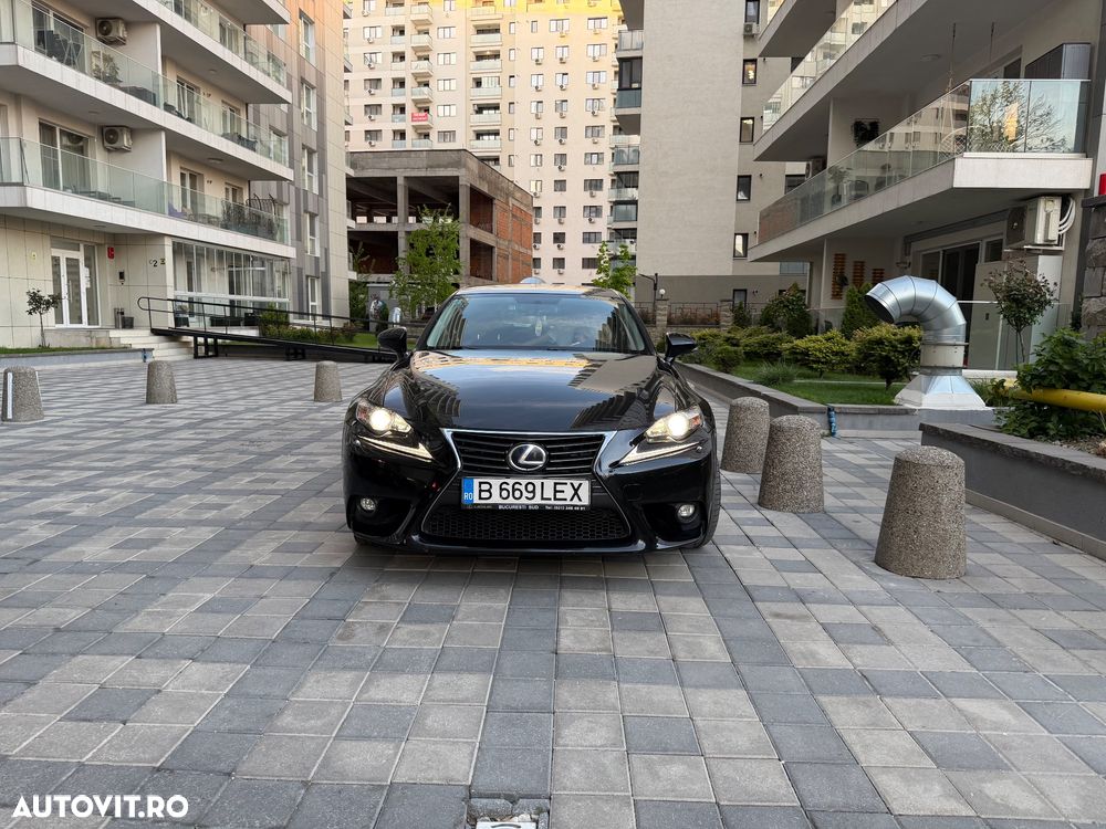Lexus Seria IS 300h Aut. Business - 1