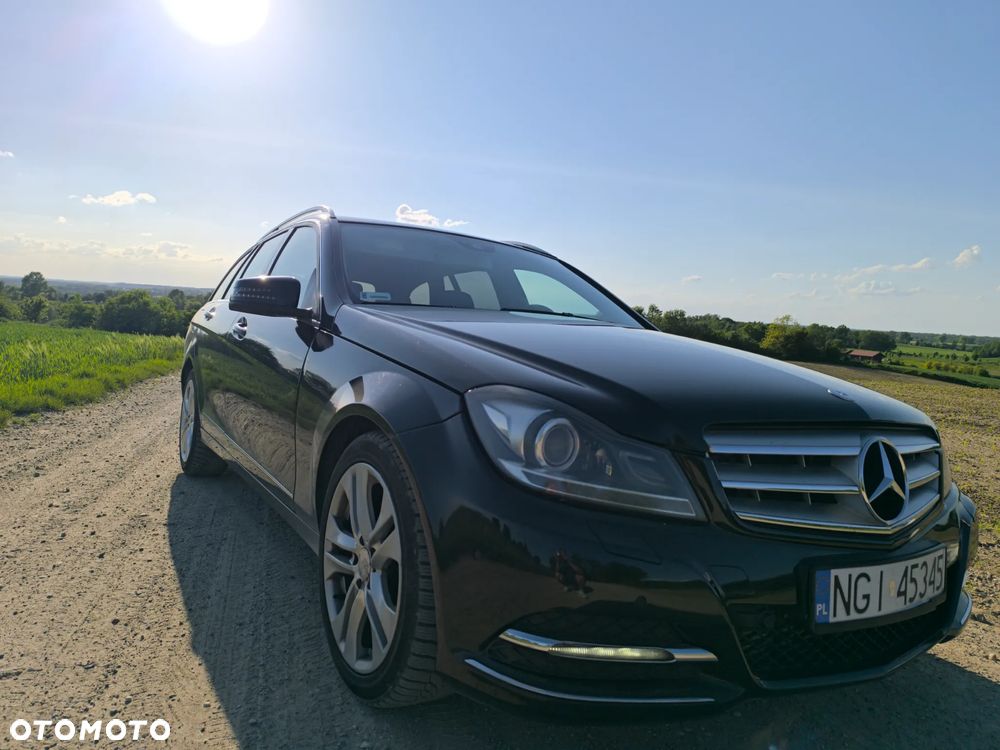 Mercedes-Benz Klasa C 300 CDI BlueEff 4-Matic Elegance - 1