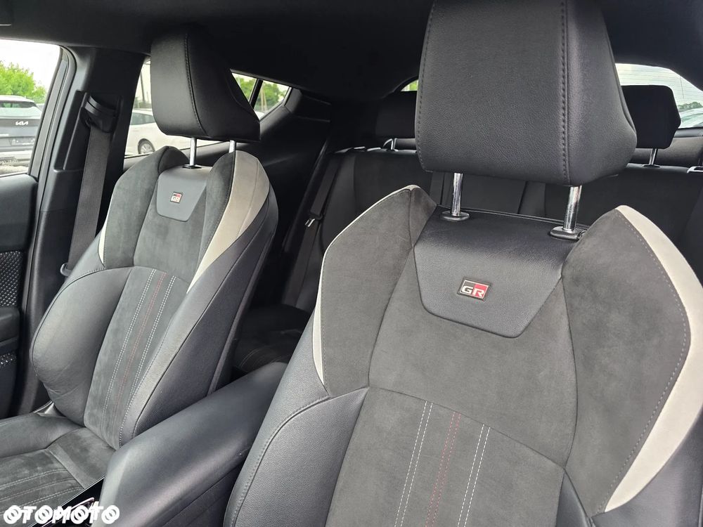 Toyota C-HR 1.8 Hybrid GPF GR Sport - 31