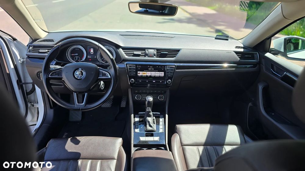 Skoda Superb 2.0 TDI L&K DSG - 7