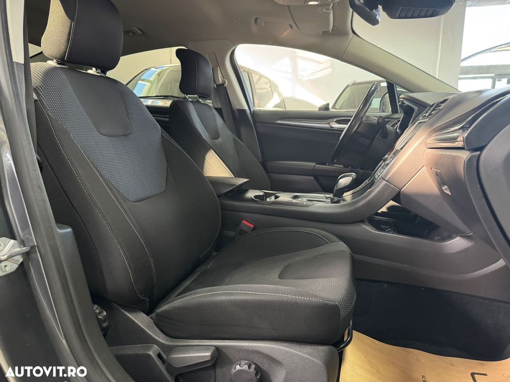 Ford Mondeo 2.0 HEV Titanium - 4