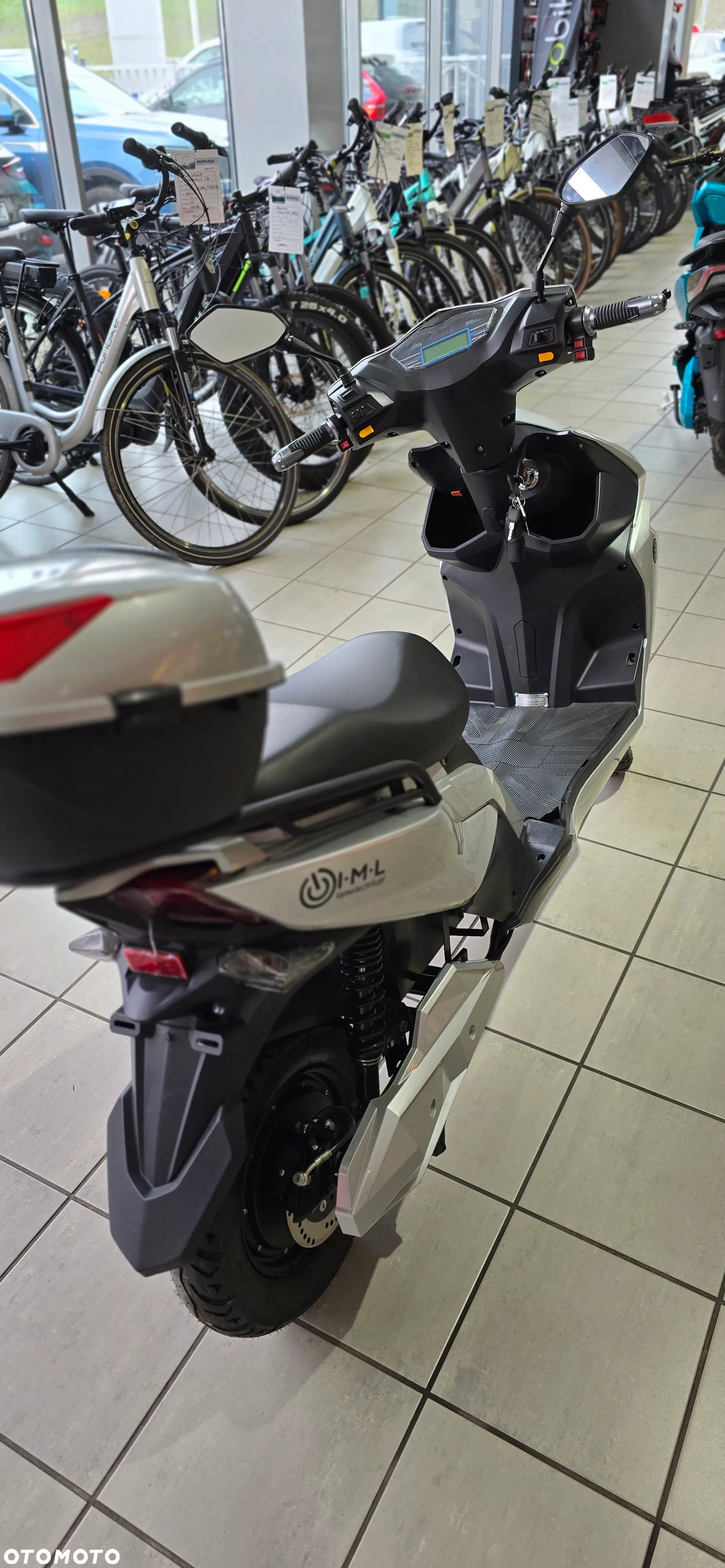 iamelectric MV Racer - 3