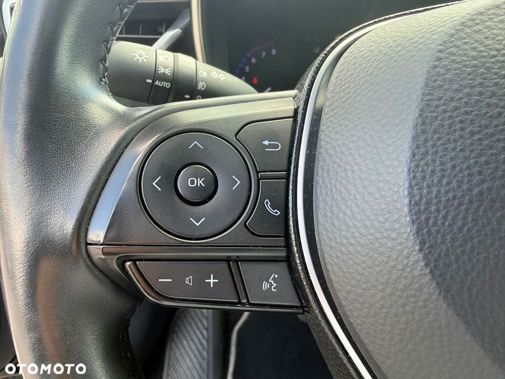Toyota Corolla - 13