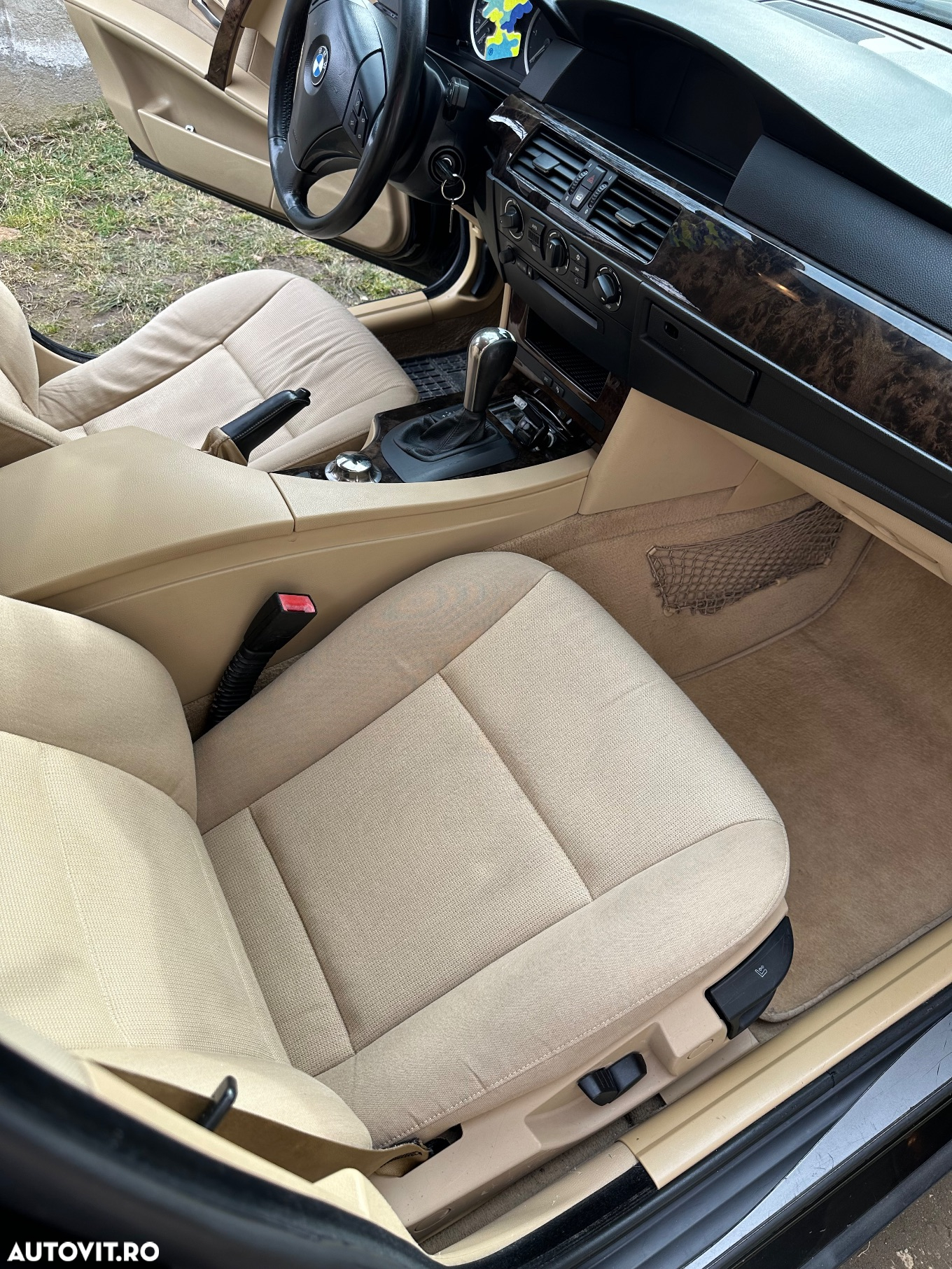 BMW Seria 5 525d Touring Aut. - 8