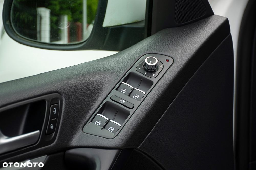 Volkswagen Tiguan 1.4 TSI 4Motion Trend & Fun - 24