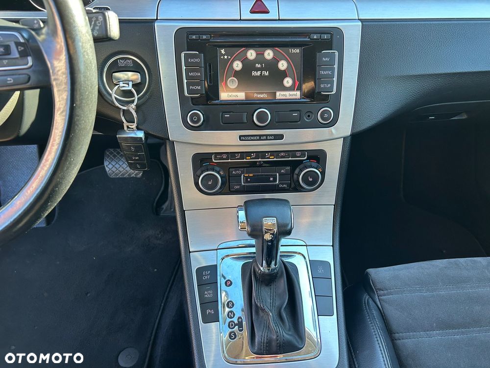 Volkswagen Passat 2.0 TDI DPF Highline DSG - 21