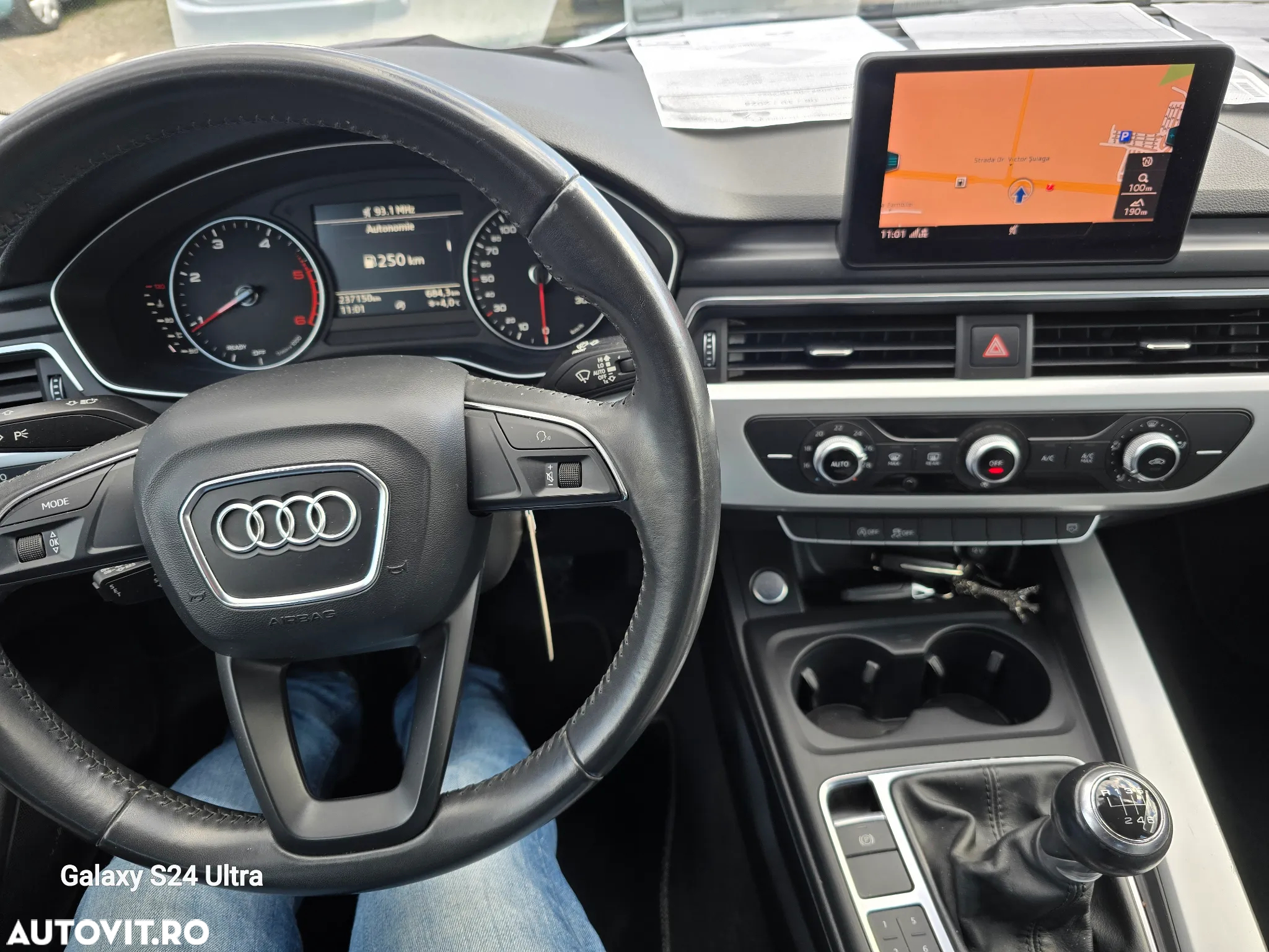 Audi A4 Avant 2.0 TDI ultra Design - 22
