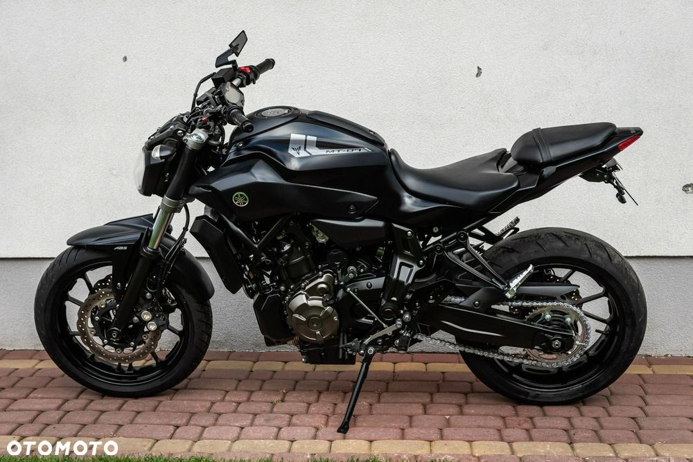Yamaha MT - 9