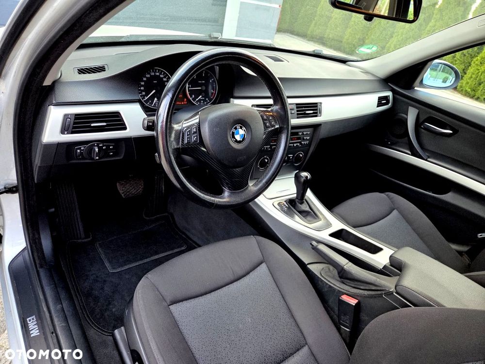 BMW Seria 3 - 15