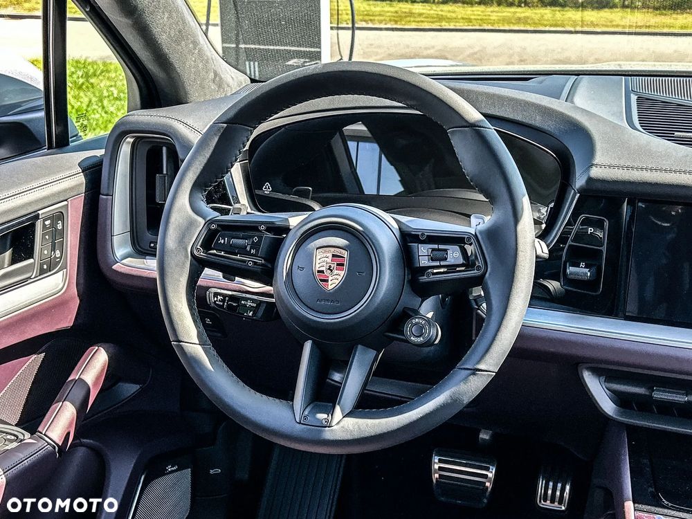 Porsche Cayenne S - 13