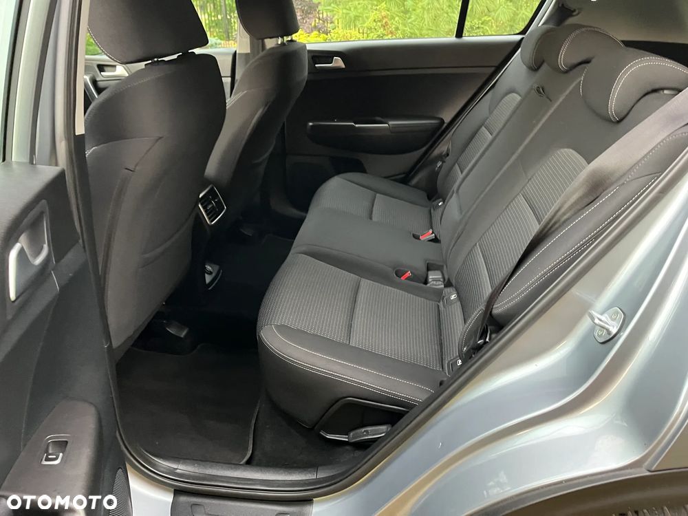 Kia Sportage 1.6 CRDI AWD Eco-Dynamics+ (48V M-H) DCT GT LINE - 11