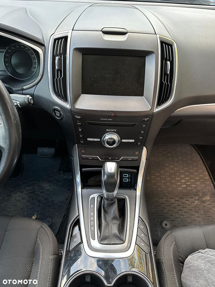 Ford S-Max 2.0 TDCi Titanium PowerShift - 12