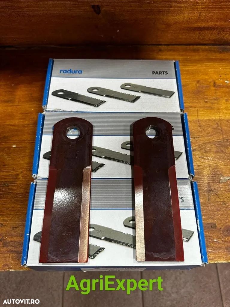 Cutite tocator John Deere 4435 / 4435 HYDRO / 2058 / 2056 / 2054 / 2066 / 2064 / 2256 / 2254 / 2258 / 2264 / 9780 / 9580I WTS / 9540I WTS / 9560I WTS / 6068 / 6090 / 9580WTS / 9540WTS / 9560WTS / 6068 / 9640WTS / 9660I WTS / 9680I WTS / 9780CTS / C670 / T550 / 6068 / T560 / T660 / T670 / W540 / W550 / W650 / W660 / - 1