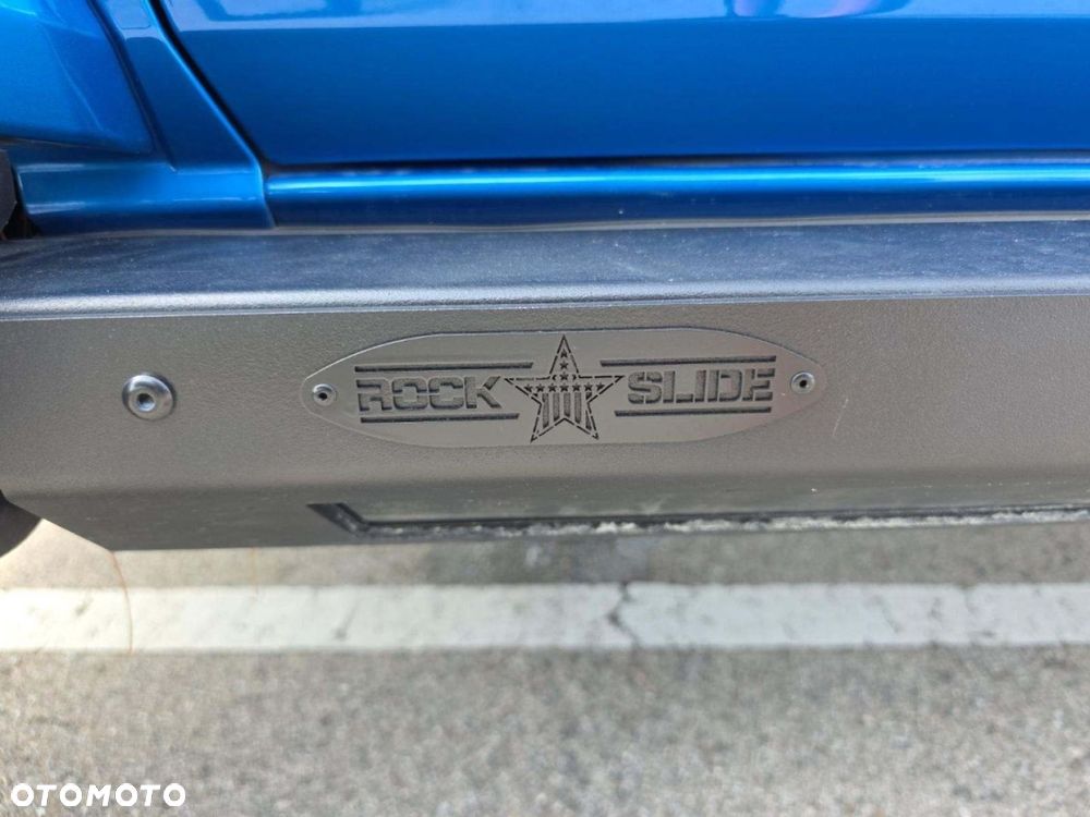 Ford Bronco - 13