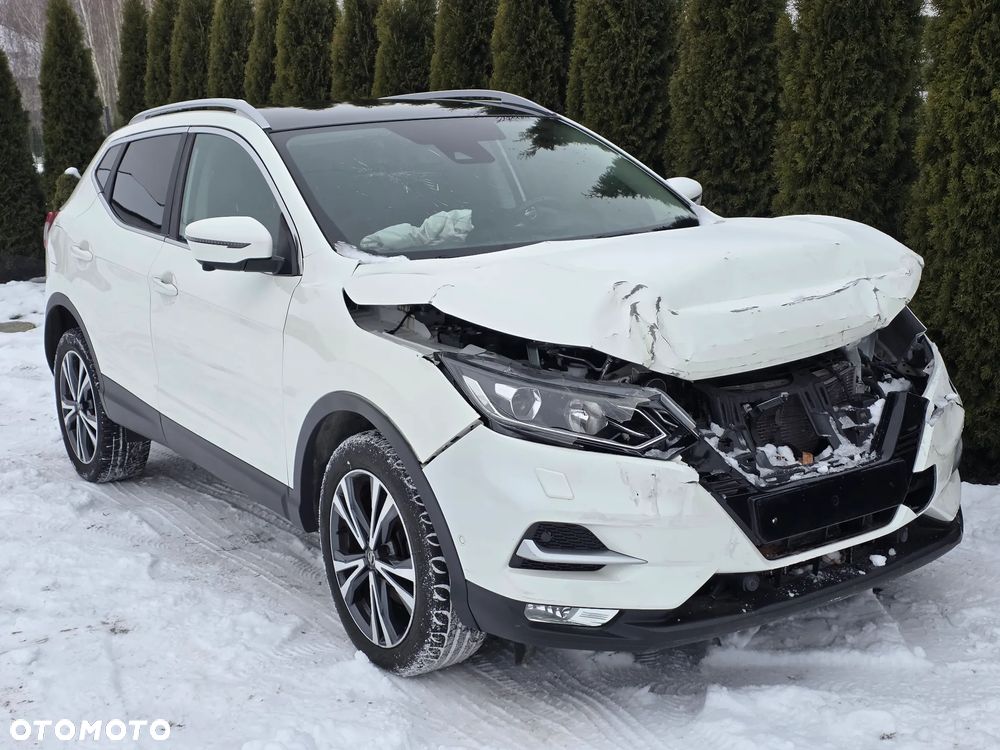 Nissan Qashqai 1.6 DCi Xtronic TEKNA - 3