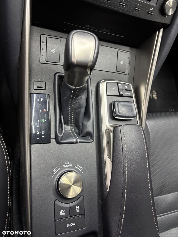 Lexus IS - 22