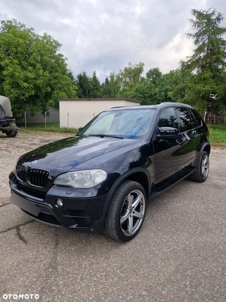 BMW X5 5.0i xDrive - 1