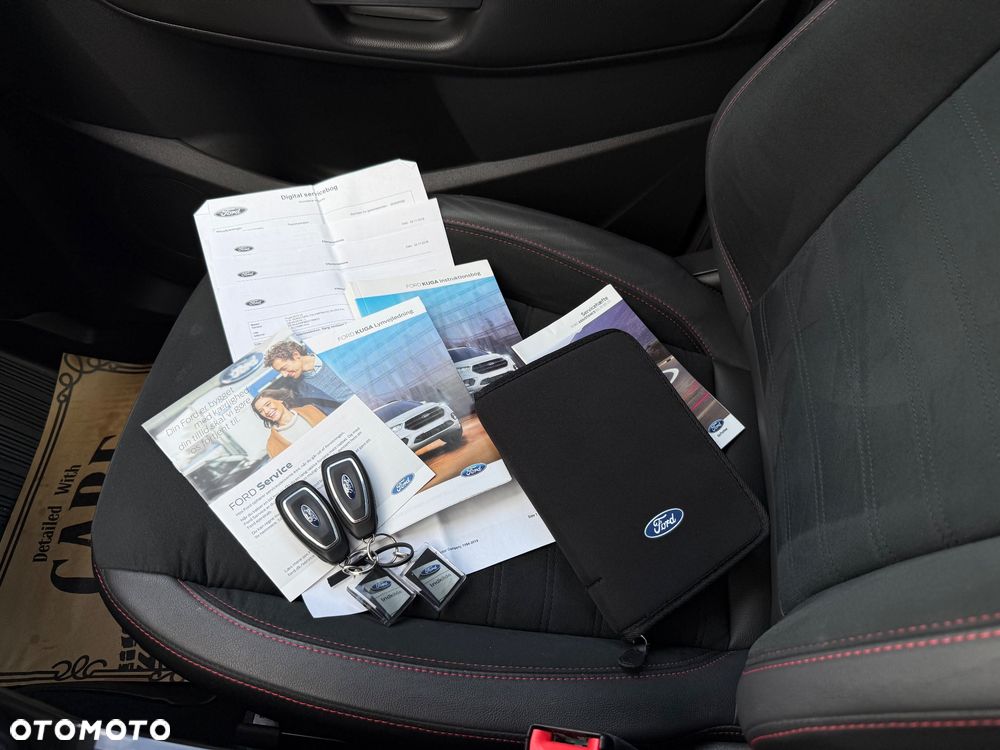 Ford Kuga - 28