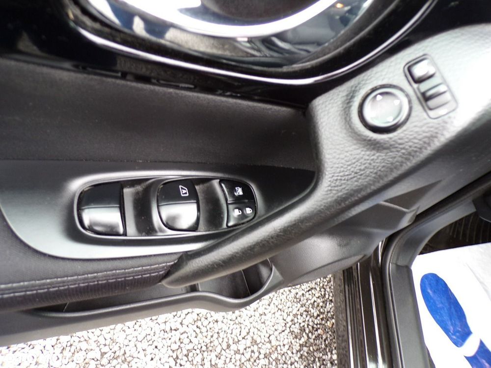 Nissan Qashqai - 24