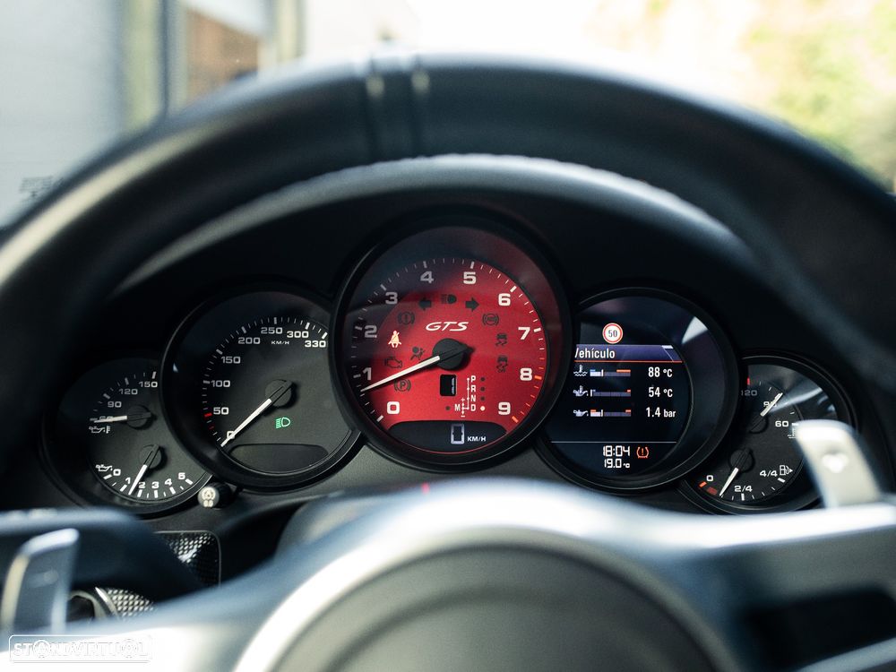 Porsche 911 (991) Carrera 4 GTS PDK - 28