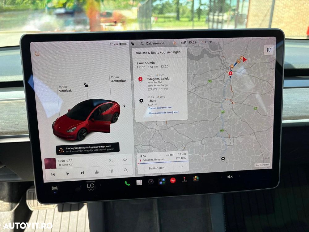 Tesla Model 3 - 8