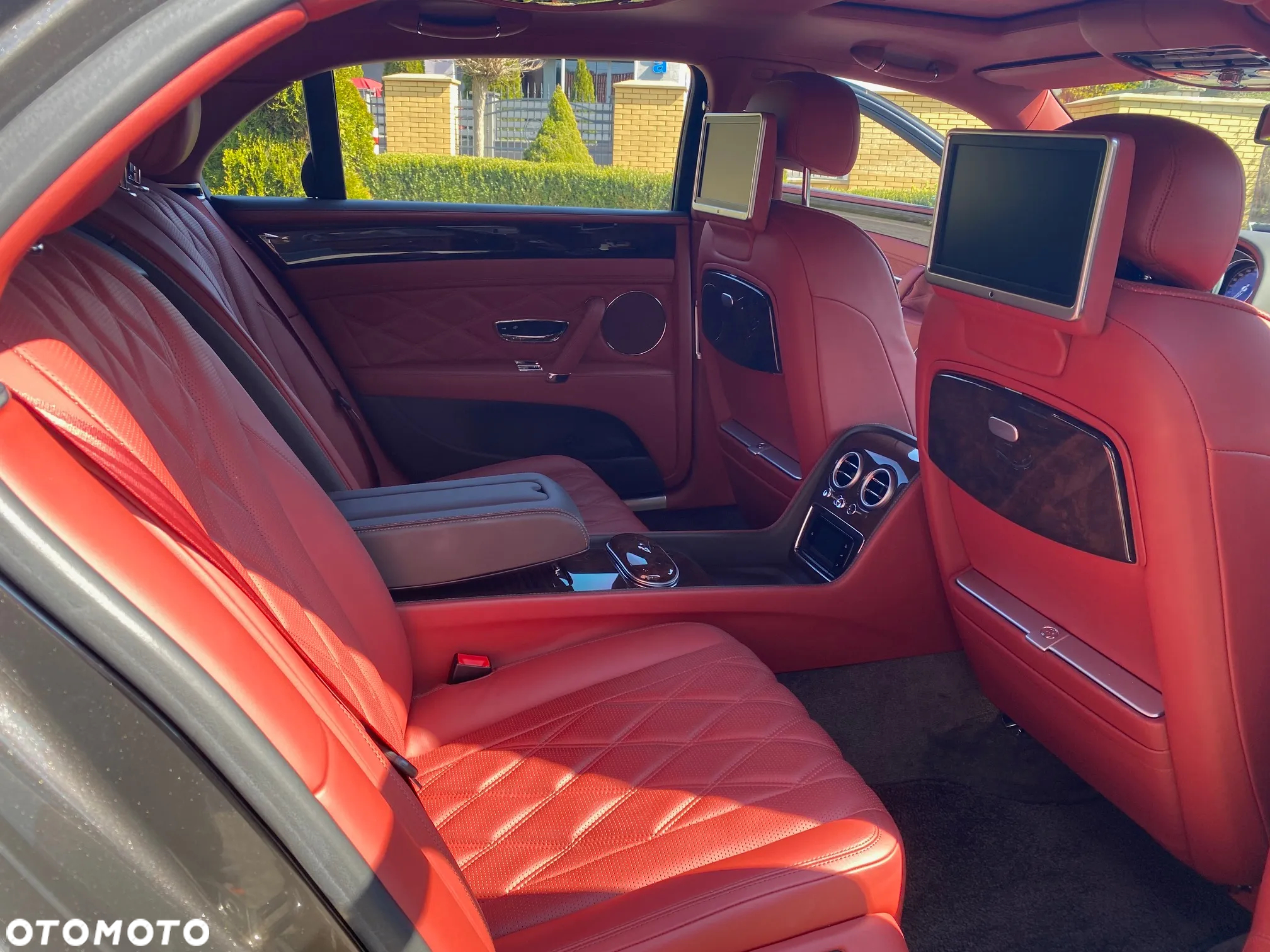 Bentley Flying Spur W12 - 8