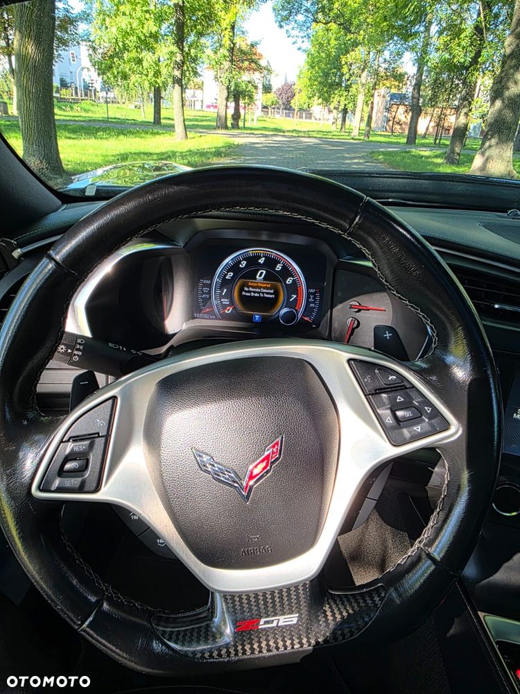 Chevrolet Corvette - 30