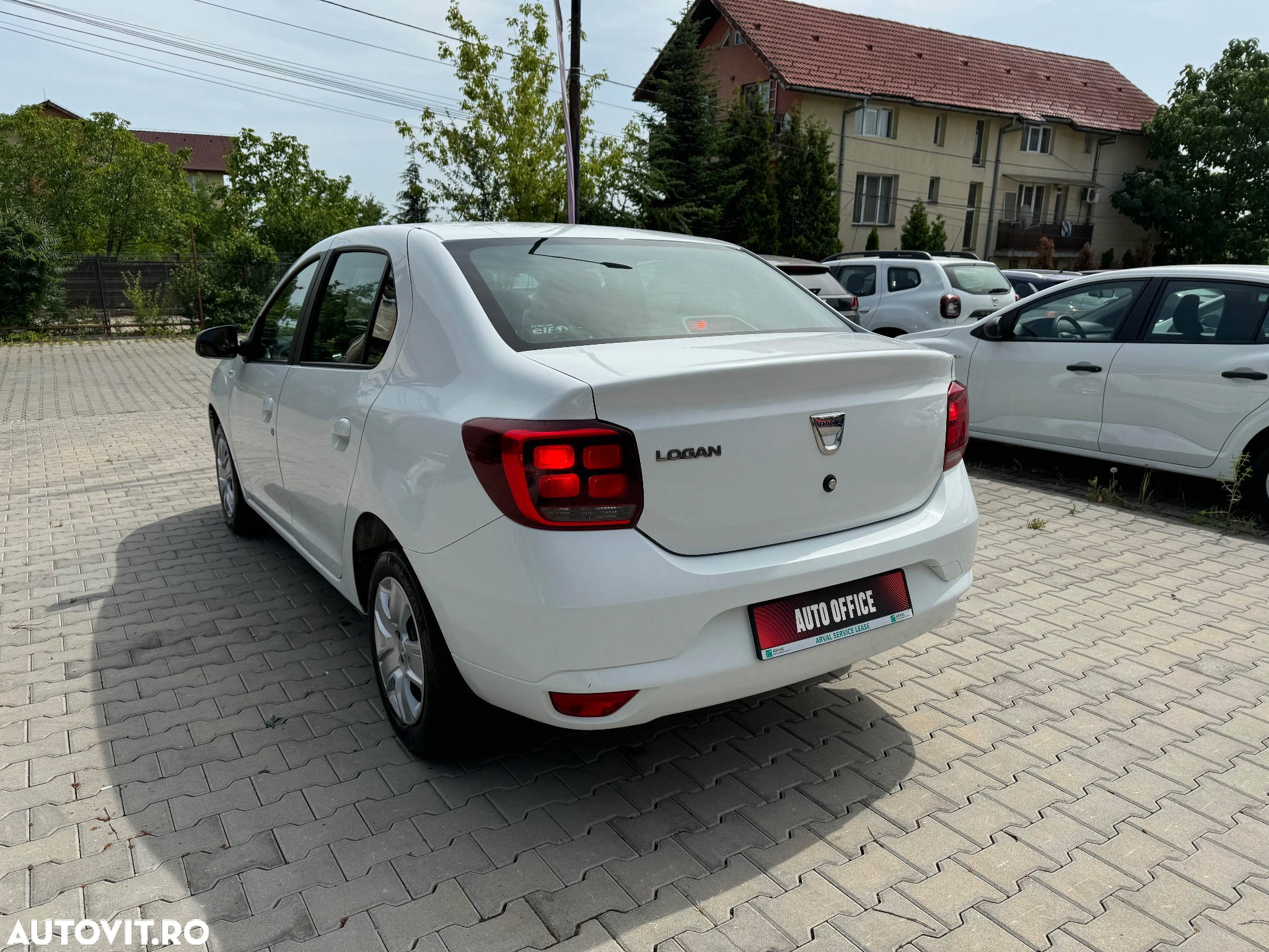 Dacia Logan 1.0 SCe Laureate - 3