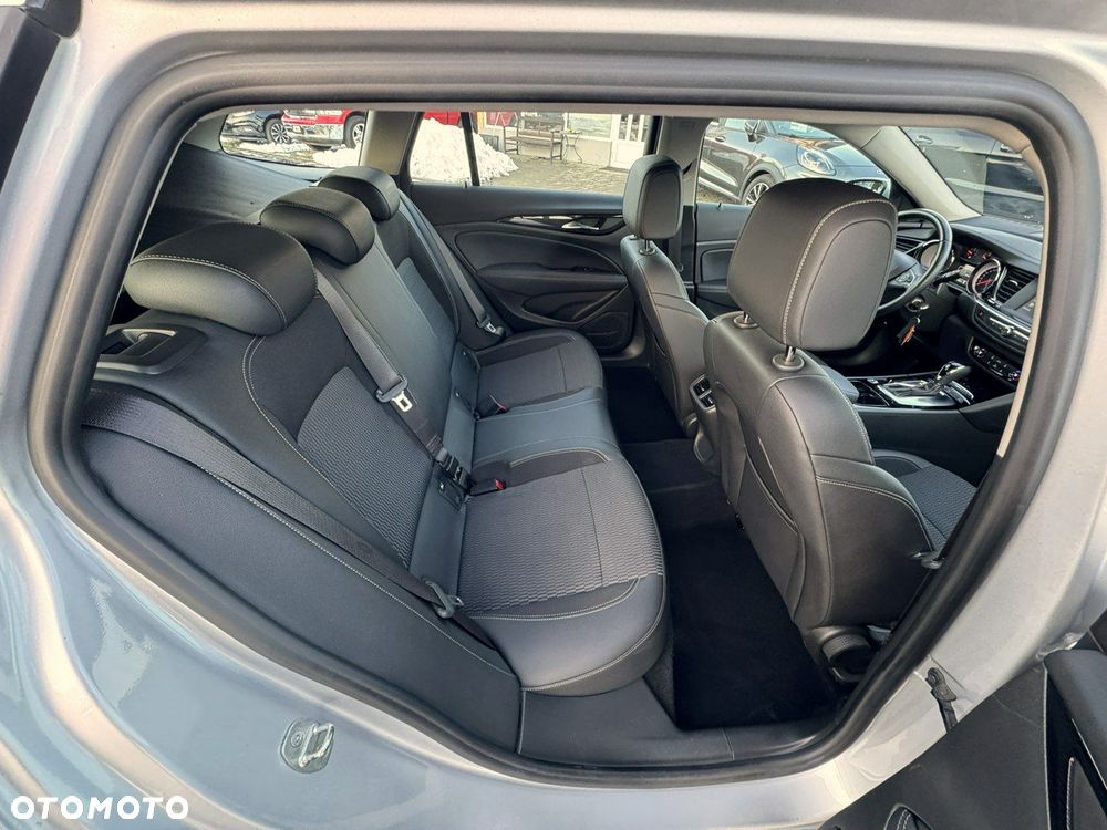 Opel Insignia - 21