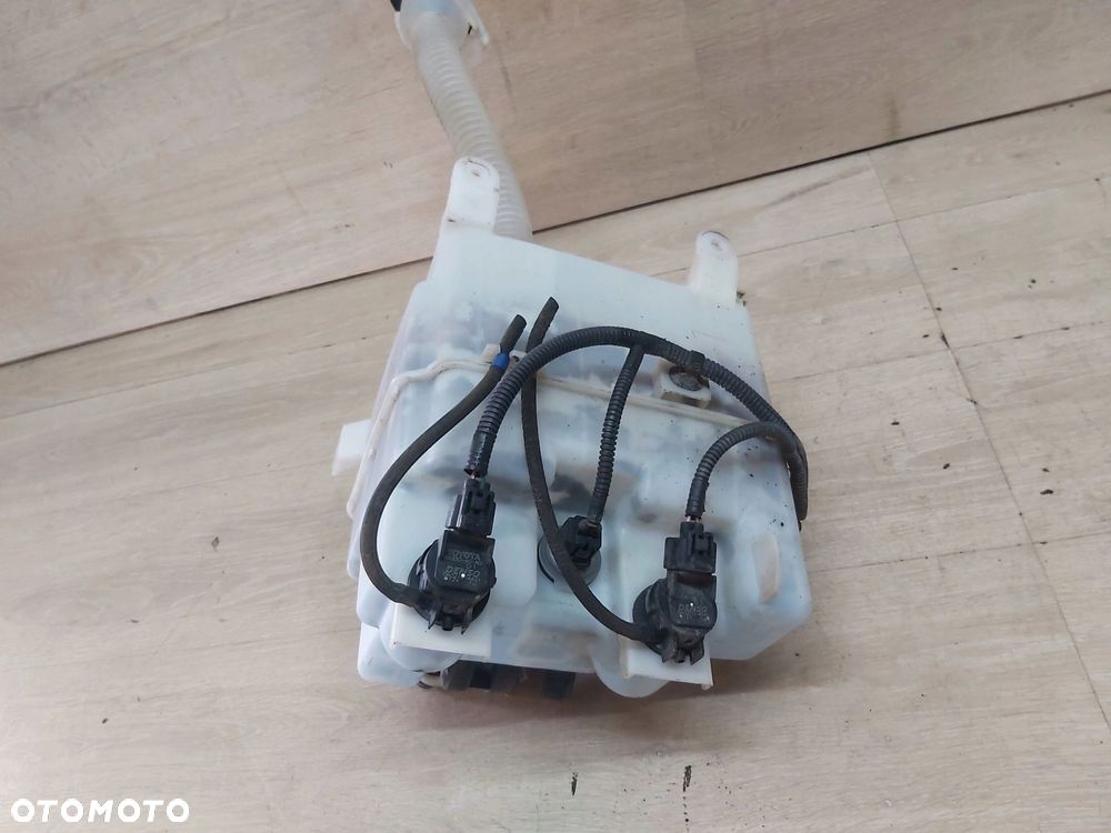 LEXUS RX II 330 350 400h zbiorniczek spryskiwaczy pod Ksenon HLC-33068 - 3